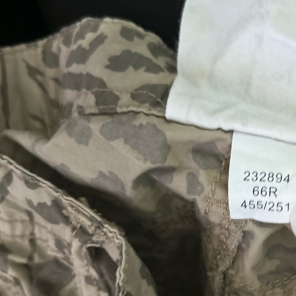 London Jean Cotton Cargo Style Capris 2 - Picture 14 of 16